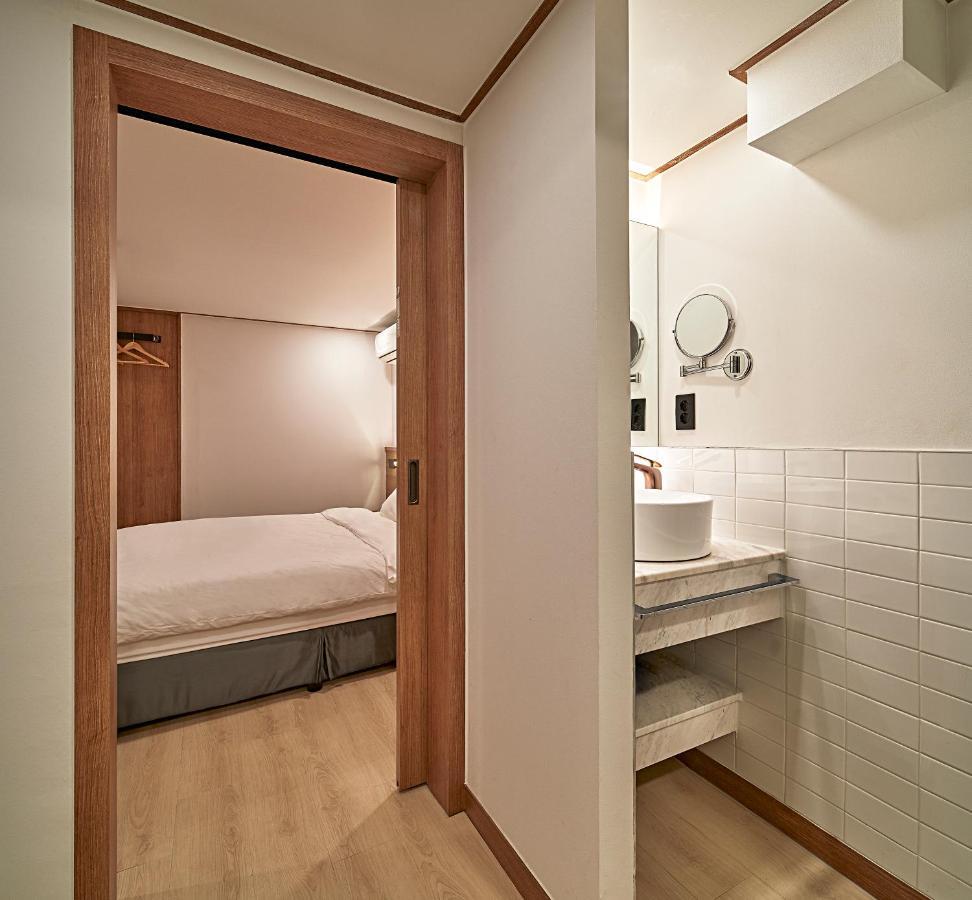 Monday Cracker Hongdae Hotel Seul Exterior foto